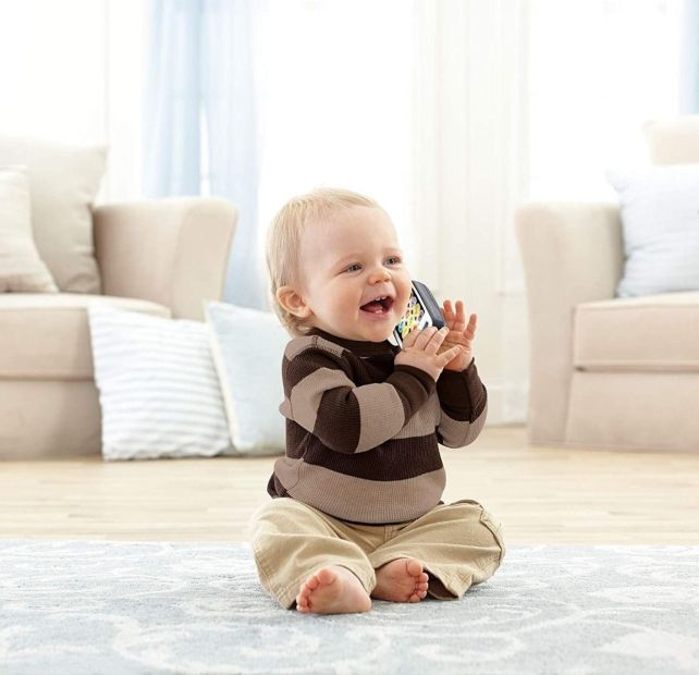 FISHER-PRICE Lernspaß Smartphone interaktives Kinderspielzeug 20+ Liedern BHB90