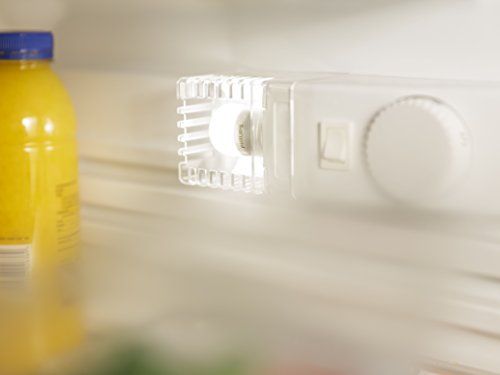 Philips LED Lampe 15W E14 Warmweiß Kühlschranklampe Philips LED Lampe 15W E14 Warmweiß Kühlschranklampe
