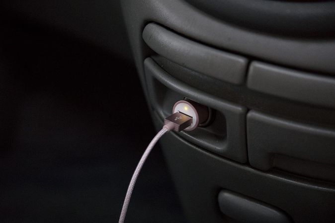 Belkin Universal Zigarettenanzünder  Auto KFZ Ladegerät