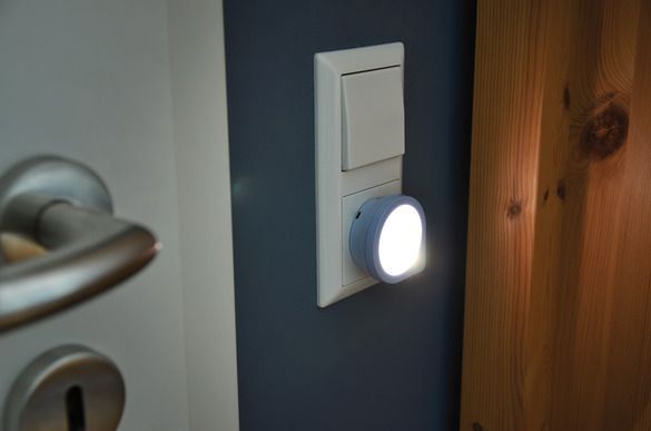 Brennenstuhl LED-Nachtlicht-Set / Orientierungslicht mit Dämmerungssensor Brennenstuhl LED-Nachtlicht-Set / Orientierungslicht mit Dämmerungssensor