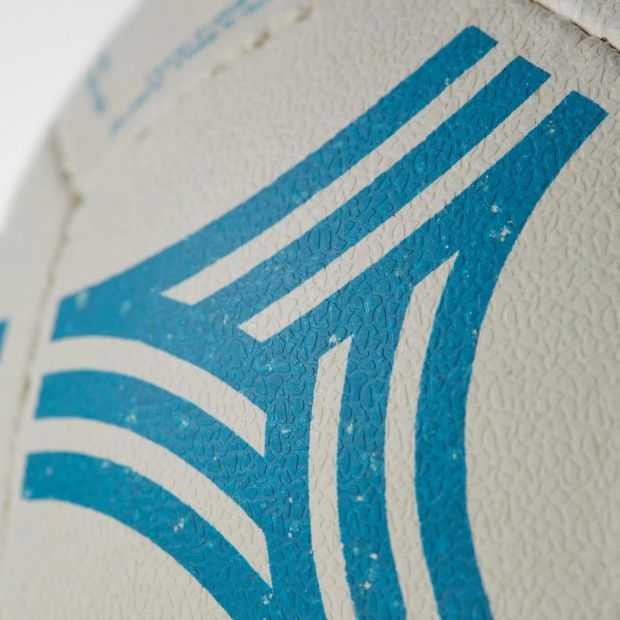 Adidas Tango Sala Fußball Ball Größe 4 Adidas Tango Sala Fußball Ball Größe 4