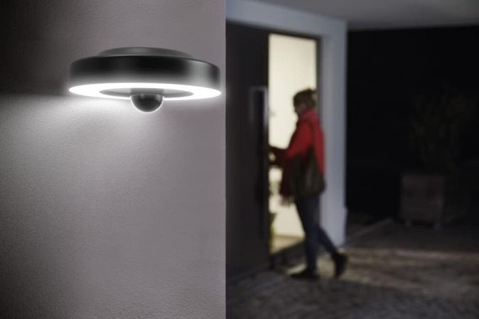 LEDVANCE SMART+ WIFI Deckenleuchte mit Kamera LED Sensor LEDVANCE SMART+ WIFI Deckenleuchte mit Kamera LED Sensor