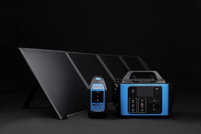 Xlayer 42000mAh Mobile Powerstation + 80W Solartasche Komplettset