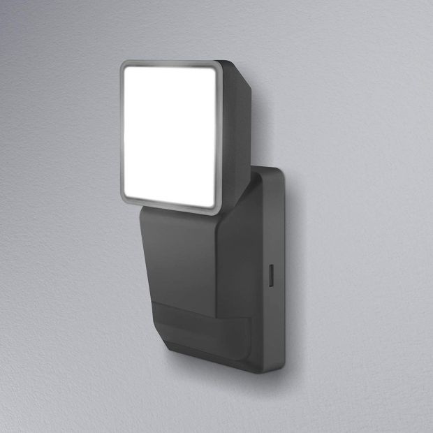 Ledvance LED Fluter Außenstrahler mit Bewegungssensor 8W Strahler