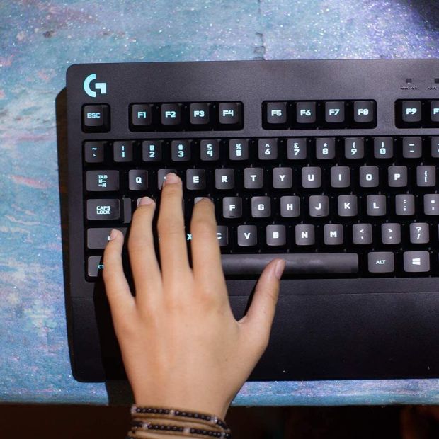 Logitech G213 Prodigy Gaming Kabelgebunden Tastatur ES Layout [B-WARE]