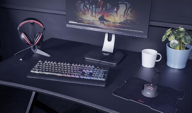 Trust Ziva 4in1 Gaming Kabelgebunden Tastatur Maus Kopfhörer Set DE Layout