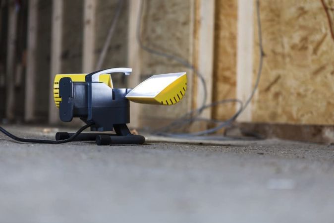 Lutec Peri Tragbarer Faltbar LED-Arbeitsleuchte integriert Gelb Lutec Peri Tragbarer Faltbar LED-Arbeitsleuchte integriert Gelb