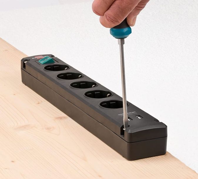 Brennenstuhl Premium-Line Steckdosenleiste 4-fach mit Schalter Brennenstuhl Premium-Line Steckdosenleiste 4-fach mit Schalter