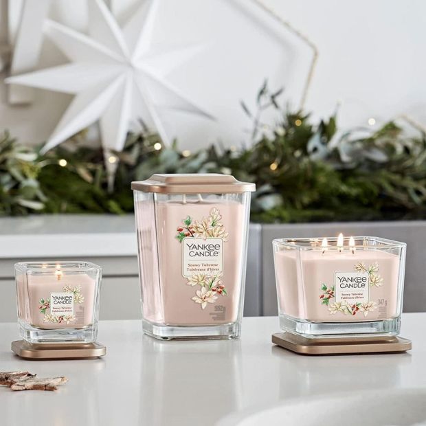 Yankee Candle große Duftkerze mit 2 Dochten mit Deckel Rose bis 80 Stunden Yankee Candle große Duftkerze mit 2 Dochten mit Deckel Rose bis 80 Stunden