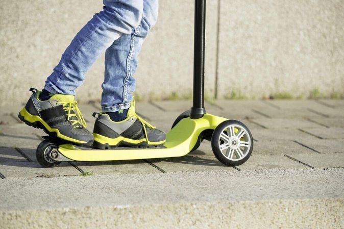 Kettler® Kinderroller Scooter Cityroller Klappbare Sicherheitsgriffe verschiedene Farben