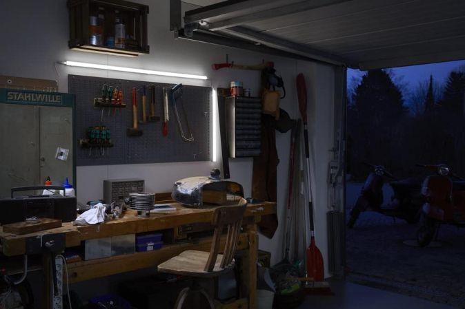 LEDVANCE Linear LED Flat Unterbau-Leuchte Bewegungssensor Warmweiß