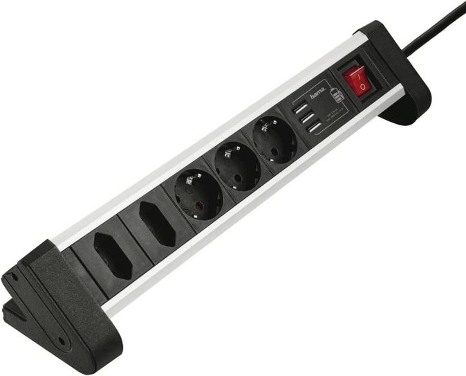 Hama 5-Fach Steckdosenleiste mit 3x USB Anschluss und Schalter Steckerleiste 1,5 m 