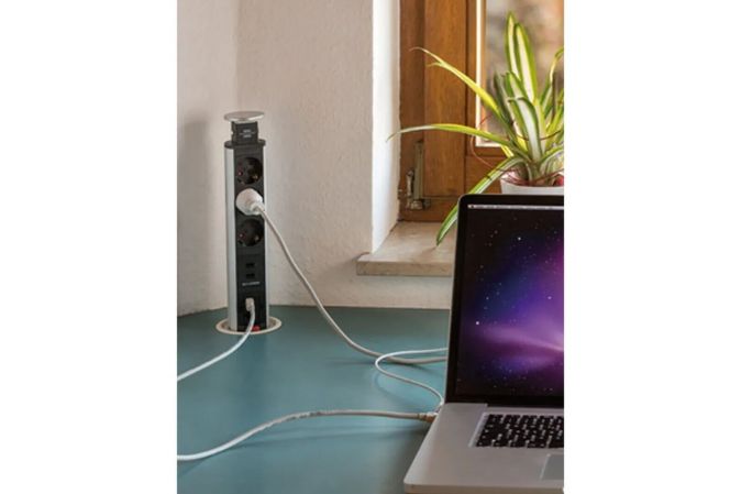 Brennenstuhl Tower Power 3 fach Tischsteckdose Einbausteckdose 2m