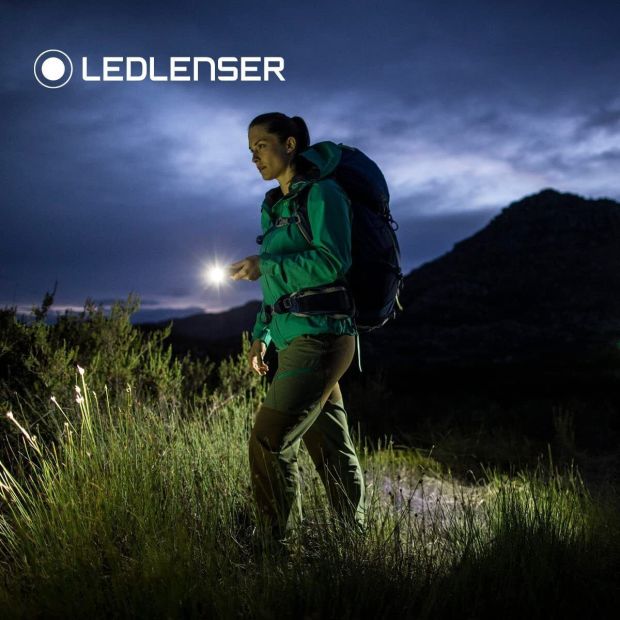 Ledlenser P14 LED Taschenlampe 350m Leuchtweite mit Batterie Ledlenser P14 LED Taschenlampe 350m Leuchtweite mit Batterie