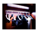 Kleiderstange mit Bewegungsmelder Licht LED Schrankrohr 59 - 100cm 2-er Pack]